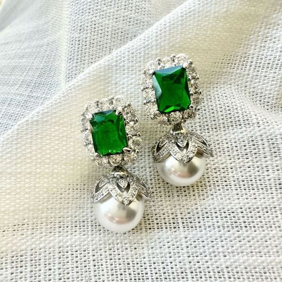 Elongated radiant cut emerald cubic zirconia dangle  pearl earrings - Picture 3 of 3
